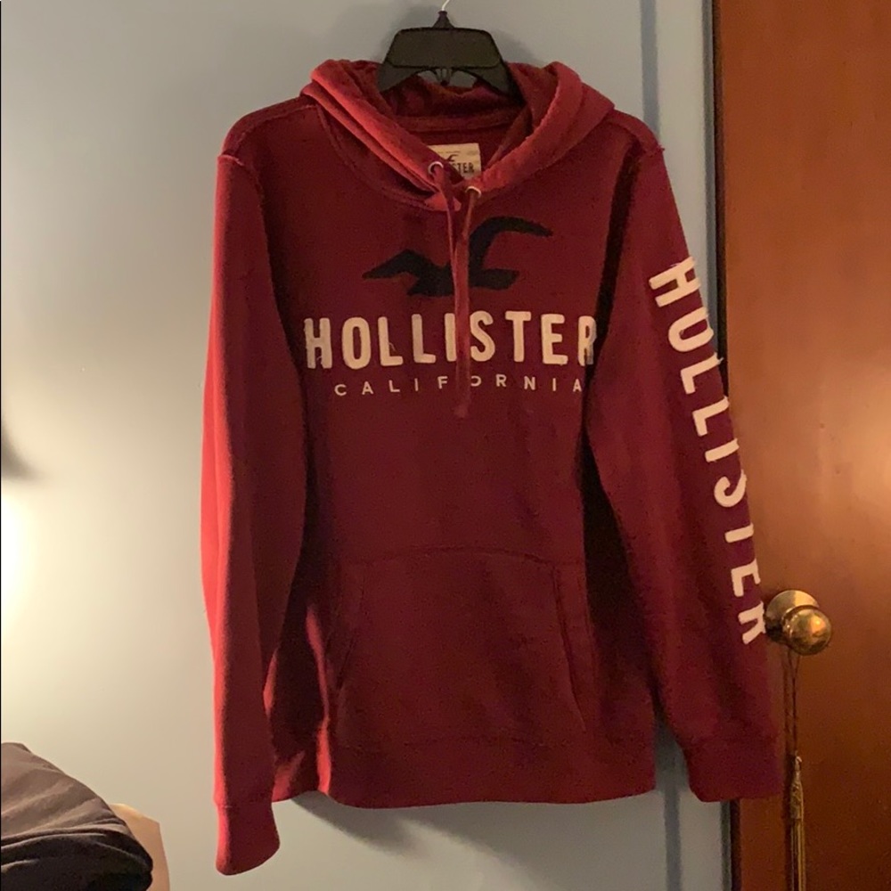 Maroon Hollister hoodie